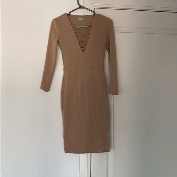KOOKAI DRESS - Picture 1 of 3